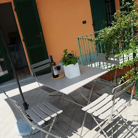 La Casa Di Ringhiera Apartman Alba