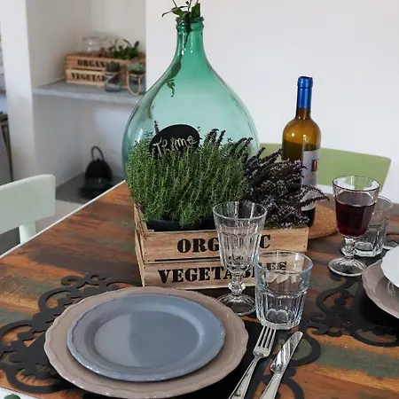 La Casa Di Ringhiera * Alba (Piedmont)