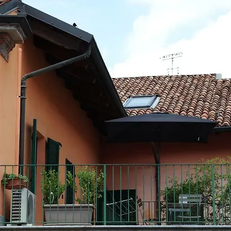 La Casa Di Ringhiera *
