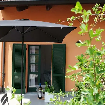 La Casa Di Ringhiera Apartman Alba