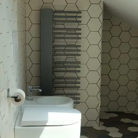 Lägenhet La Casa Di Ringhiera Alba (Piedmont)