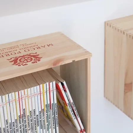 Lägenhet La Casa Di Ringhiera Alba (Piedmont)