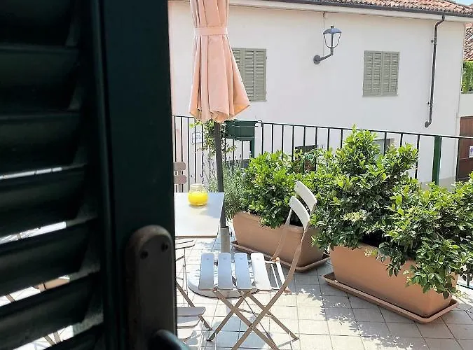 La Casa Di Ringhiera Apartamento Alba (Piedmont)