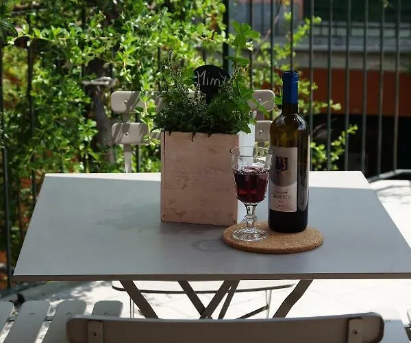 La Casa Di Ringhiera Alba (Piedmont)